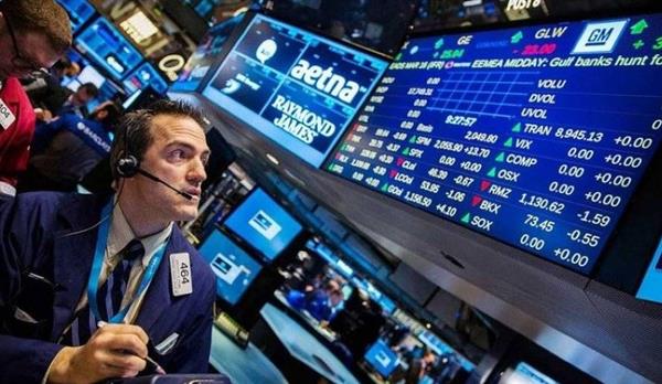 تراجع الأسهم الأمريكية في بداية التعاملات اليوم الجمعة