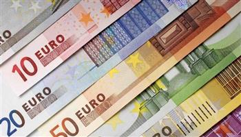   انهيار اليورو أمام الدولار خلال تعاملات اليوم