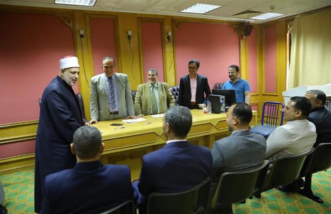وكيل الأزهر يتفقَّد اختبارات المقابلة الشخصيَّة للمرشحين للابتعاث الخارجي