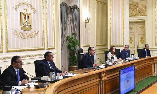 رئيس الوزراء يوجه بمنع أى تعديات على الأراضى الزراعية أو المبانى خلال العيد