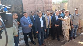   مدبولي يصل منطقة مقابر الامام الشافعي لتفقد اعمال التطوير 
