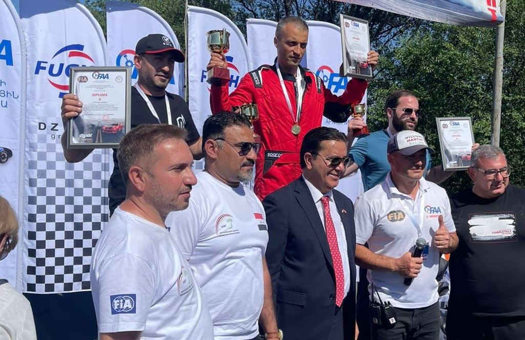 العراق يحقق المركز الأول في بطولة إرمينيا للسيارات والدراجات النارية