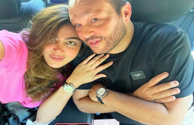 ريهام حجاج تنجب توأما من زوجها محمد حلاوة