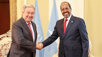  الرئيس الصومالي والأمين العام للأمم المتحدة يبحثان عددا من القضايا