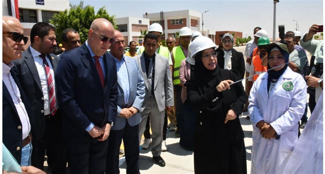 وزير الإسكان يتفقد محطة معالجة الصرف الصحي الثنائية ببنى سويف الجديدة 