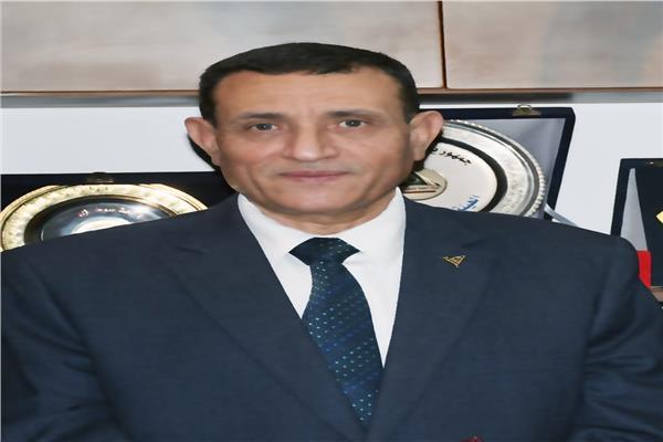 رئيس تعليم الكبار يكشف تأثير الأمية على ظاهرة السلوك الإجرامي