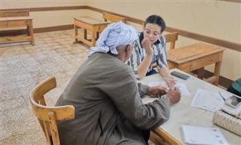 قافلة بشرية طبية لجامعة جنوب الوادى لقرية عزبة جبريل بقفط جنوب قنا
