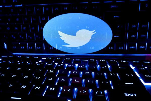 «تويتر» تتيح توسيع حدود المحتوى الذي يمكن نشره من خلال تغريدة واحدة