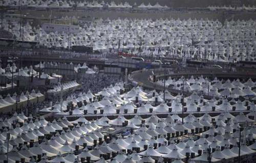 الشؤون الإسلامية السعودية: نجاح دخول الحجاج إلى مسجد المشعر الحرام بمزدلفة وسط خدمات متكاملة