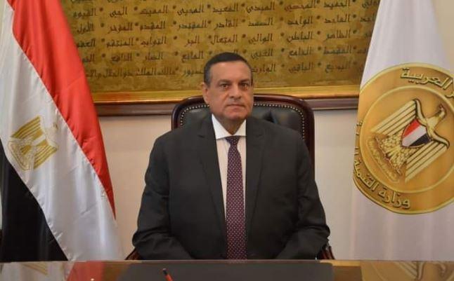 آمنة يتابع مع المحافظين الأوضاع بالمحافظات في أول أيام عيد الأضحى المبارك