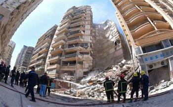 انتهاء أعمال إزالة أنقاض عقار الإسكندرية المنهار والحصيلة النهائية 10 وفيات و4 إصابات