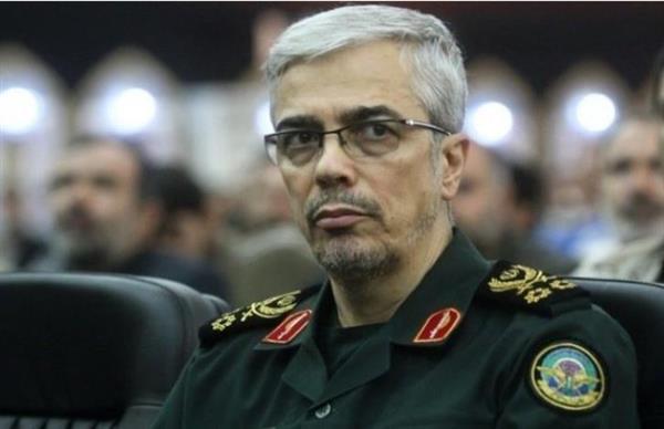 وزير الدفاع الروسي يتلقى دعوة من قائد أركان الجيش الإيراني لزيارة طهران