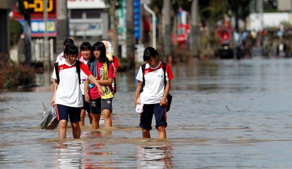 أرصاد اليابان تدعو المواطنين للحذر من الانهيارات الأرضية بسبب الأمطار الغزيرة