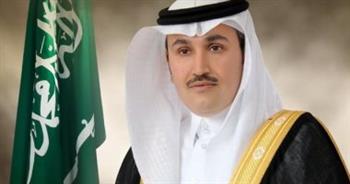   وزير النقل السعودي يقف على جاهزية صالة الحجاج بمطار جدة