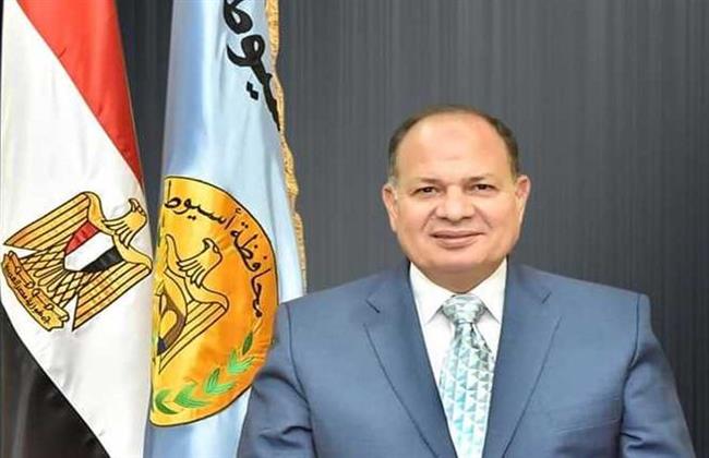 محافظ أسيوط يشيد بفعاليات وأنشطة فرع مكتبة مصر العامة 