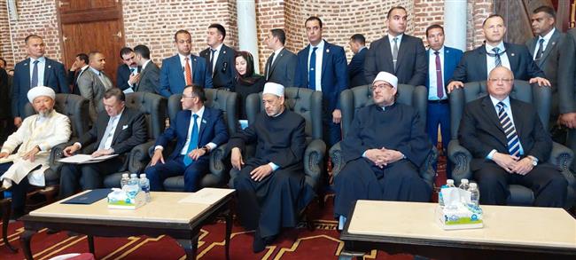 محافظ القاهرة يشهد افتتاح مسجد الظاهر بيبرس بعد ترميمه 