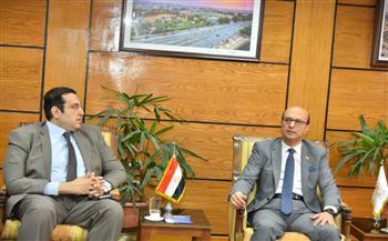 رئيس جامعة أسيوط يستقبل نظيره بالجامعة المصرية للتعليم الإلكتروني الأهلية لتوسيع أطر التعاون