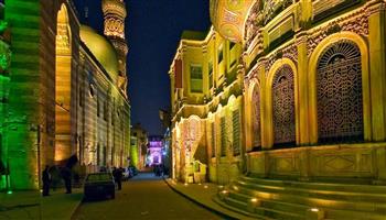   عالم آثار إسلامية:شارع المعز الأطول في العالم