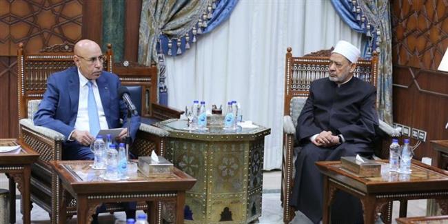 شيخ الأزهر للرئيس الموريتاني: الغرب يستهدف السيطرة على خيرات قارتنا