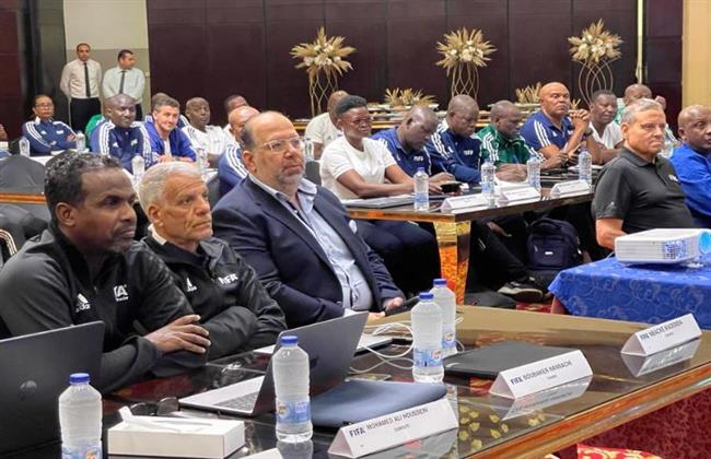افتتاح دورة لمحاضري الحكام بحضور المدير التنفيذي لاتحاد الكرة