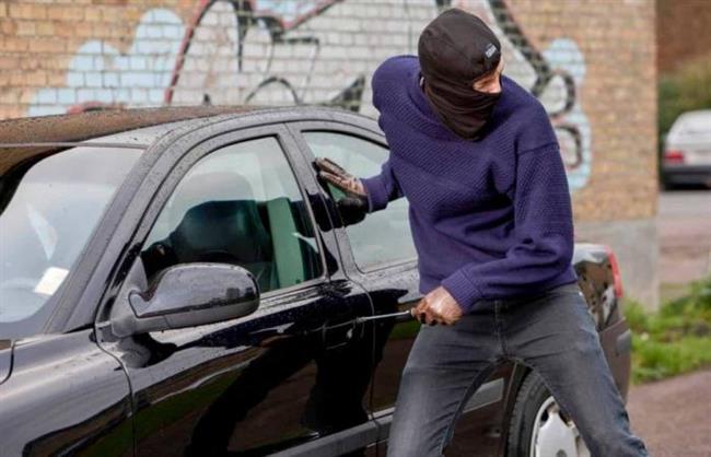 الدخلية تكشف تفاصيل سرقة سيارة من أمام منزل في أبو حماد بالشرقية