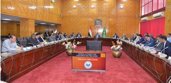 محافظ الإسماعيلية يستقبل لجنة الصناعة بمجلس النواب 