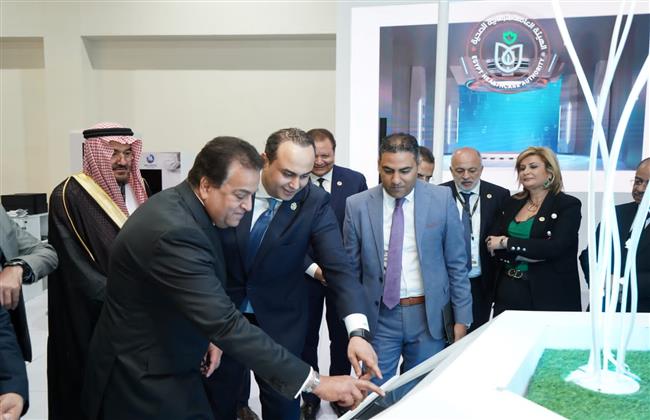 الرعاية الصحية تستعرض قصص النجاح أمام وزير الصحة 