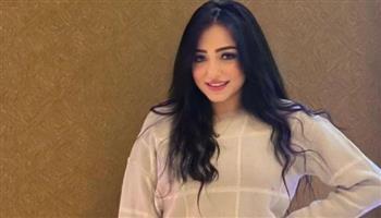 حبس البلوجر آية إيهاب وشريكها.. تعرف على التهم الموجهة لهما