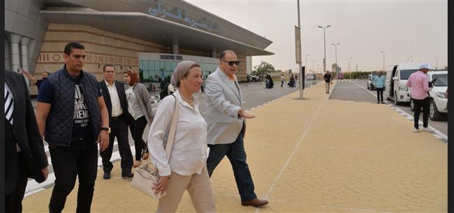 محافظ أسيوط يؤكد أهمية مشروع زراعة أشجار الجوجوبا للتخلص من مياه الصرف الصناعي
