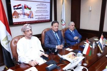 سفير عمان: العالم يشهد تطورا تقنيا سريعا ووسائل الإعلام التقليدية وقعت تحت تأثيره