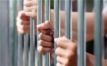 استمرار حبس 10 متهمين بسرقة مواطن فى الخليفة