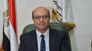 رئيس جامعة أسيوط يقرر صرف مكافأة 600 جنيه للعاملين لقرب حلول عيد الأضحى