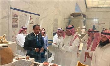 وفود من السعودية وبنجلاديش وتركيا تزور المتحف القومي للحضارة