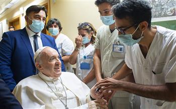  آخر مستجدات صحة البابا فرنسيس بعد جراحة الأمعاء