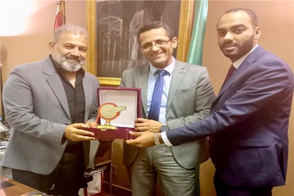 «البلشي» يوقع بروتوكول تعاون مع رئيس دار الأوبرا لإحياء النشاطين الفني والثقافي بالـ«الصحفيين»