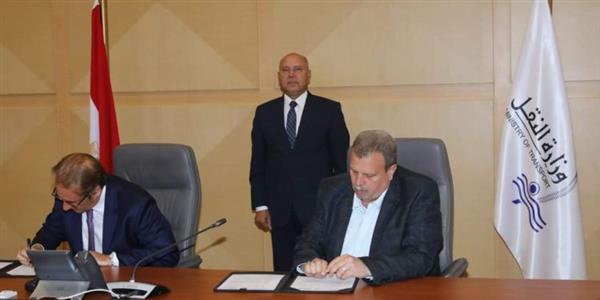 وزير النقل يشهد توقيع بروتوكول تعاون للتصنيع المحلي للمكونات الداخلية للوحدات المتحركة بالسكك الحديدية