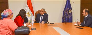   رئيس الدواء المصرية يلتقي الرئيس التنفيذي للهيئة الوطنية لتنظيم المهن والخدمات الصحية بالبحرين