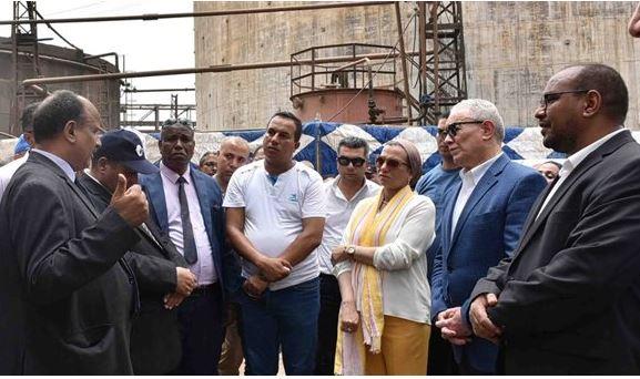 وزيرة البيئة تتفقد مصانع «سكر أرمنت» جنوب الأقصر