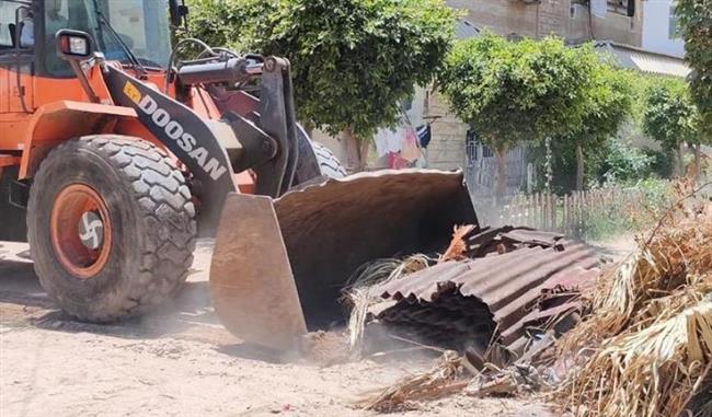 رفع 30 طن قمامة ومخلفات الزراعة والإشغالات بـ مصيف «رأس البر»
