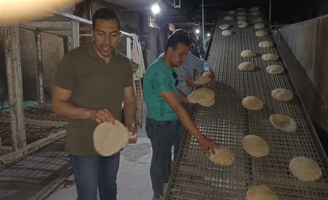  ضبط مخبز لتجميعه 20 شيكارة دقيق بلدي مدعم وتحرير 20 محضر تمويني متنوع