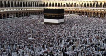 حجاج برنامج ضيوف خادم الحرمين يتمون نسكهم بطواف الوداع