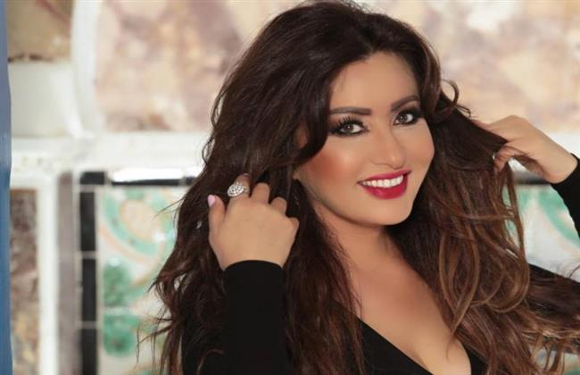 لطيفة تستعد لطرح ألبوم "مصور" قبل حفلها في قرطاج