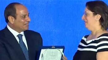 بعد تكريمها من الرئيس.. الجالية المصرية بكندا تحتفي بـ فيبي وصفي