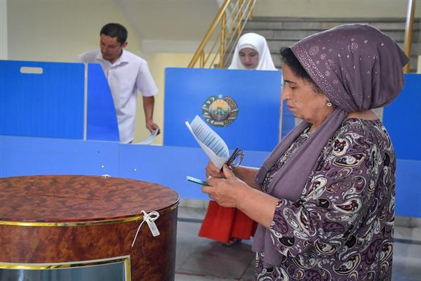 أوزبكستان: فوز الرئيس الحالي ميرضيائيف في الانتخابات الرئاسية المبكرة