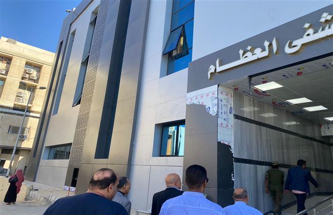 رئيس جامعة أسوان يتابع التجهيزات النهائية بمستشفى العظام الجامعي 