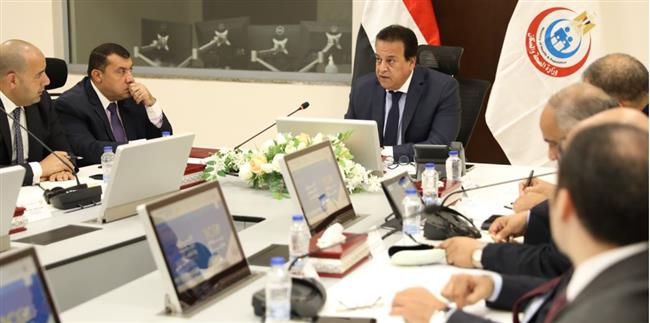 وزير الصحة يوجه بوضع آلية للمتابعة الدورية للمنتفعين من "100 يوم صحة"