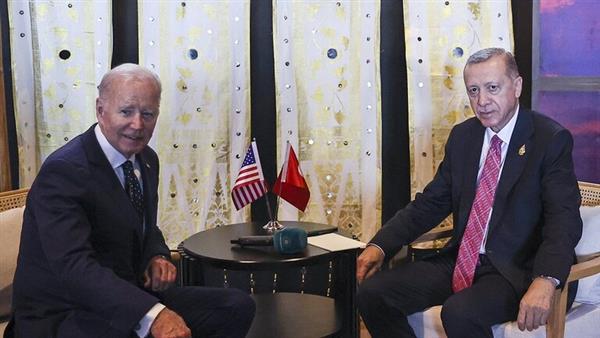 بايدن يرحب بموافقة أردوغان على انضمام السويد إلى الناتو
