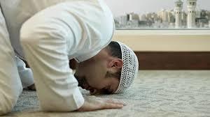 عليك بالاستغفار.. عالج السهو في الصلاة 