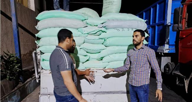 ضبط 173شيكارة دقيق بلدى مدعم قبل بيعها بالسوق السوداء فى البحيرة 