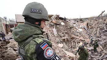   قوات كييف تقصف مدينة توكماك بالذخائر العنقودية